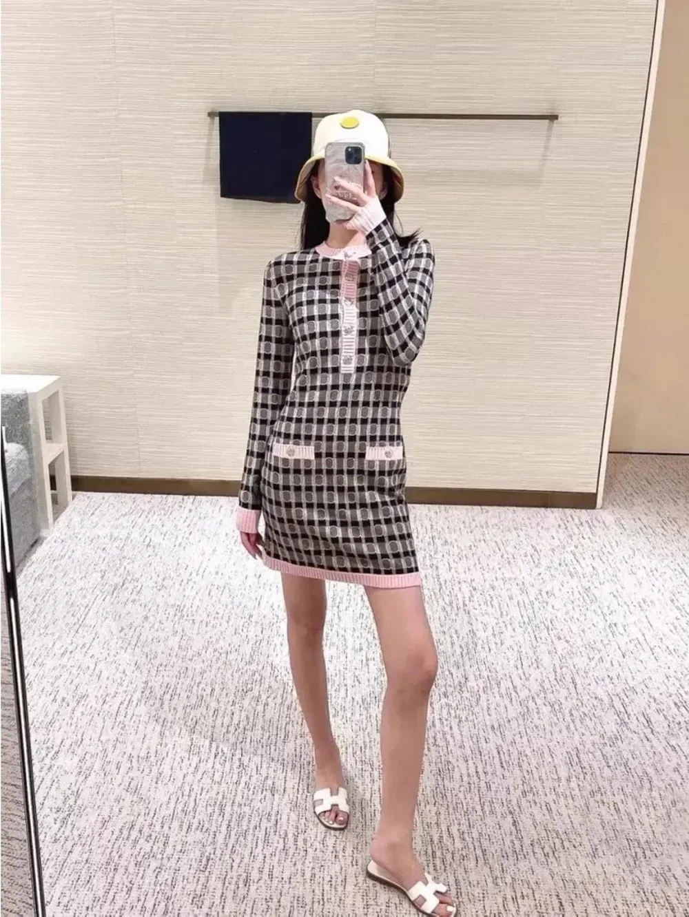 CHANEL Cashmere Shift Dress – 21B Collection (Pre-Fall 2021)